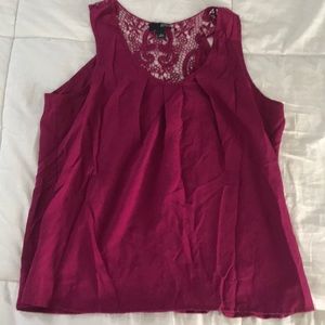 Fuscia sleeveless blouse with woven back